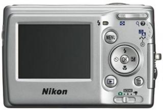 Nikon Coolpix L10 light