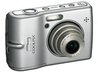 Nikon Coolpix L12 light silver